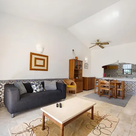 فيلة Casa 54 *